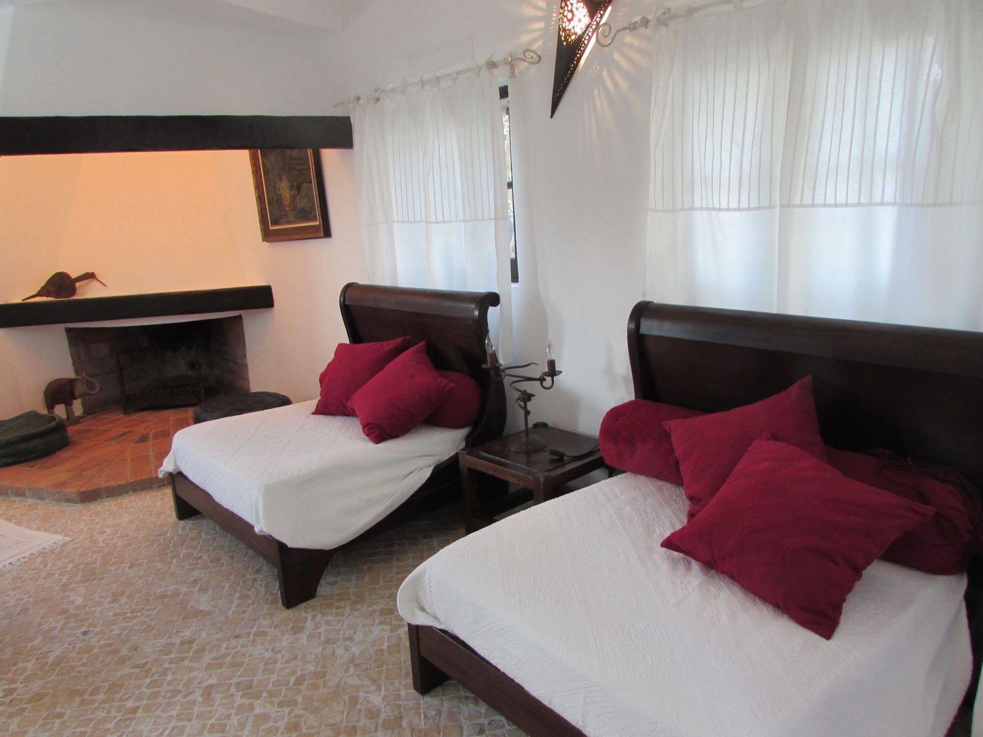 Uma Casa A Beira Sol Bed & Breakfast Lagos Exterior foto